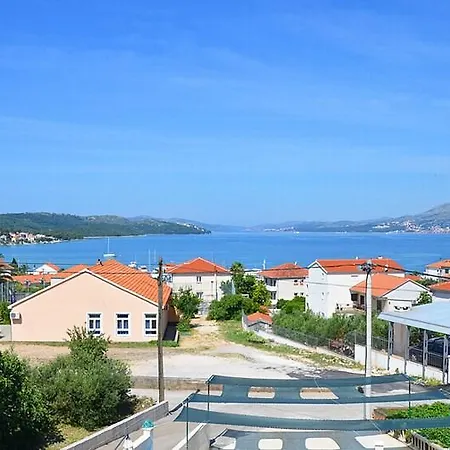 Διαμέρισμα Santo 1812 *